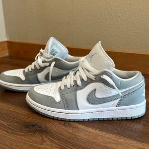 COPY - Nike Air Jordan Low Dunks - Size US 6 - Grey/White